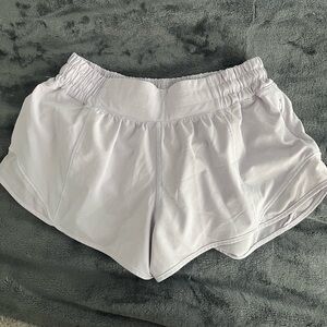Lululemon Hotty Hot Shorts 2.5